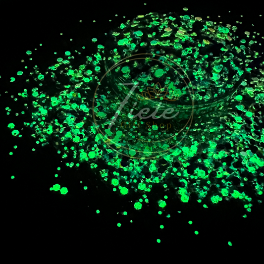 Charmed - Glow-in-the-Dark Glitter