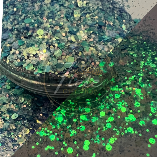 Blue Moon - Glow-in-the-Dark Glitter